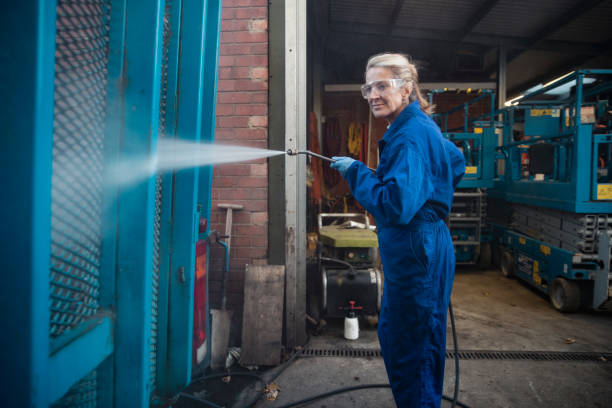 Best Rust Removal  in Tara Hills, CA